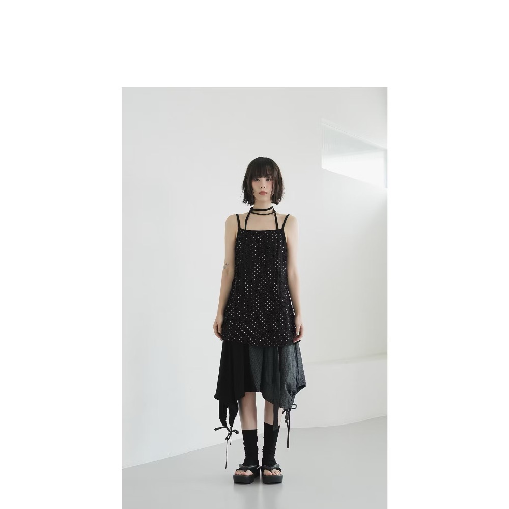 ★依寶小舖★轉賣韓國代購-Codibook｜韓國 binary01 黑色圓點蕾絲吊帶小洋裝-細節圖2