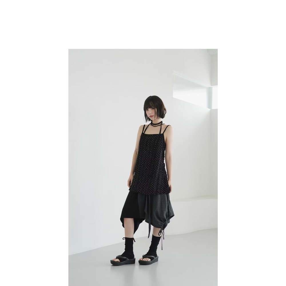 ★依寶小舖★轉賣韓國代購-Codibook｜韓國 binary01 黑色圓點蕾絲吊帶小洋裝-細節圖3