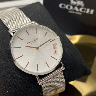 COACH蔻馳女錶,編號CH00010,36mm銀圓形精鋼錶殼,銀白色簡約錶面,銀色精鋼錶帶款,原廠限量款，不怕被仿冒!