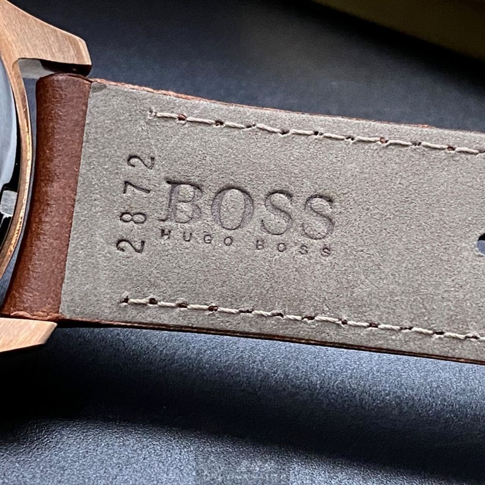 BOSS:手錶,型號:HB1513604,男女通用錶44mm玫瑰金錶殼寶藍色錶面真皮皮革錶帶款-細節圖6