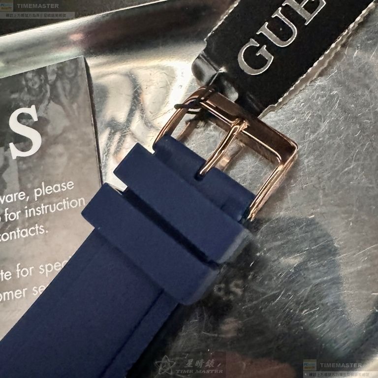 GUESS手錶,編號GC00003,40mm玫瑰金六角形精鋼錶殼,寶藍色三眼, 中三針顯示錶面,寶藍矽膠錶帶款-細節圖4