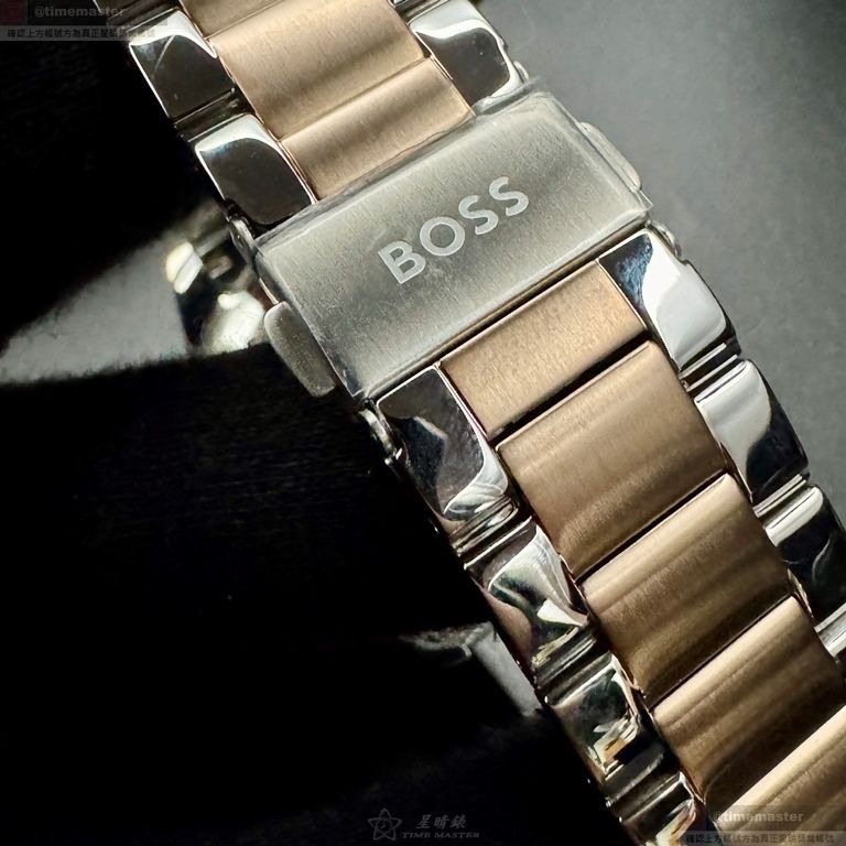 BOSS手錶,編號HB1513937,46mm寶藍圓形精鋼錶殼,寶藍色羅馬數字, 中三針顯示錶面,金銀相間精鋼錶帶款-細節圖6