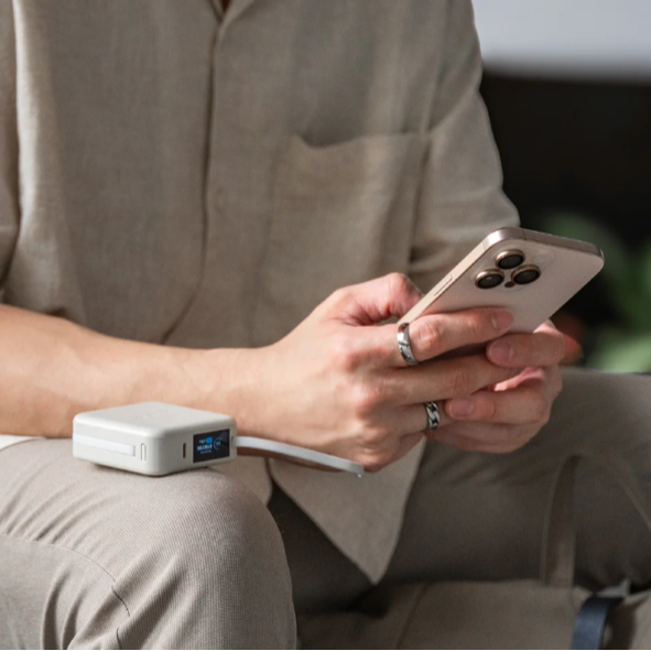 ENERGEA Mini+10000mAh 磁吸帶線行動電源 USB-C to USB-C｜WH標示-細節圖4