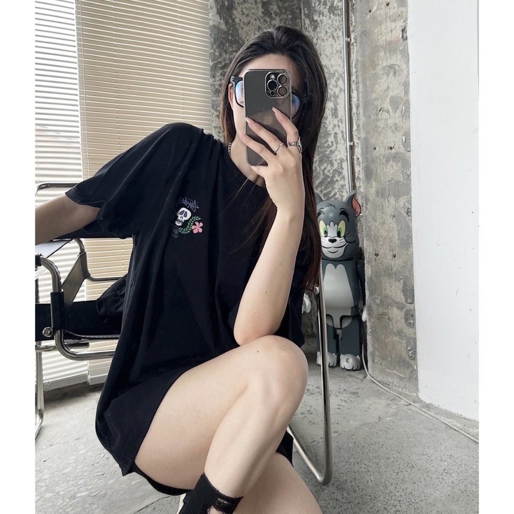 STUSSY SKULL CREST TEE 骷魯 花圈 短袖 男女 情侶款-細節圖4
