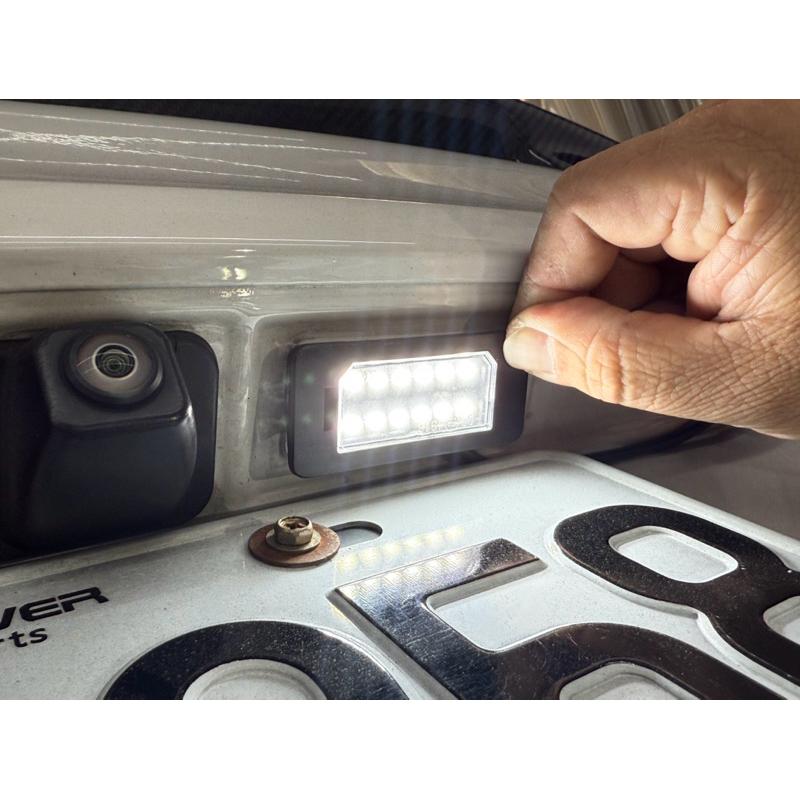 解碼 BMW G30 G31 F90 G20 G21 F40 135系 爆亮牌照燈 車牌燈 LED室內燈 一台份 牌照燈