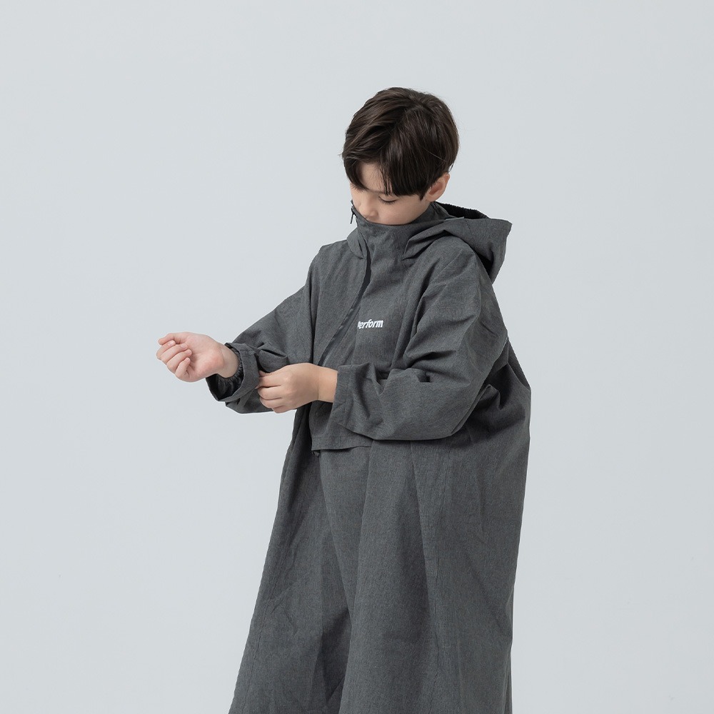 【奧德蒙直營】背包款ACE兒童半斜開雙拉鍊防水透氣連身式雨衣-Outperform-細節圖8