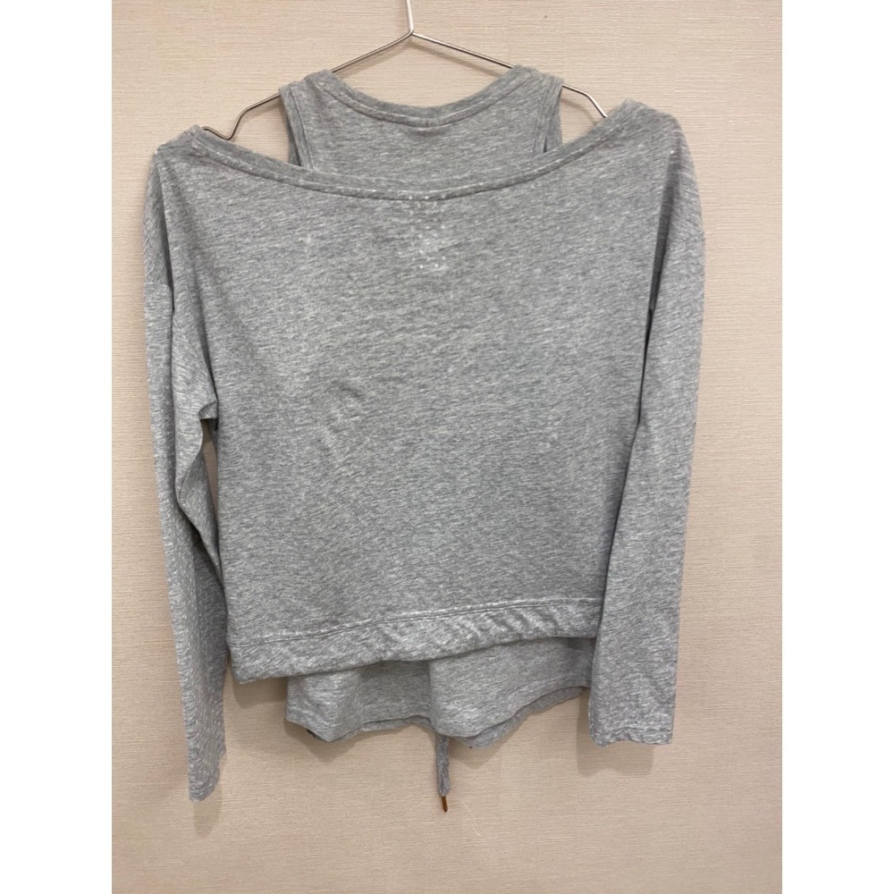 <二手> adidas 長袖灰色休閒兩件式上衣 size XS-細節圖2