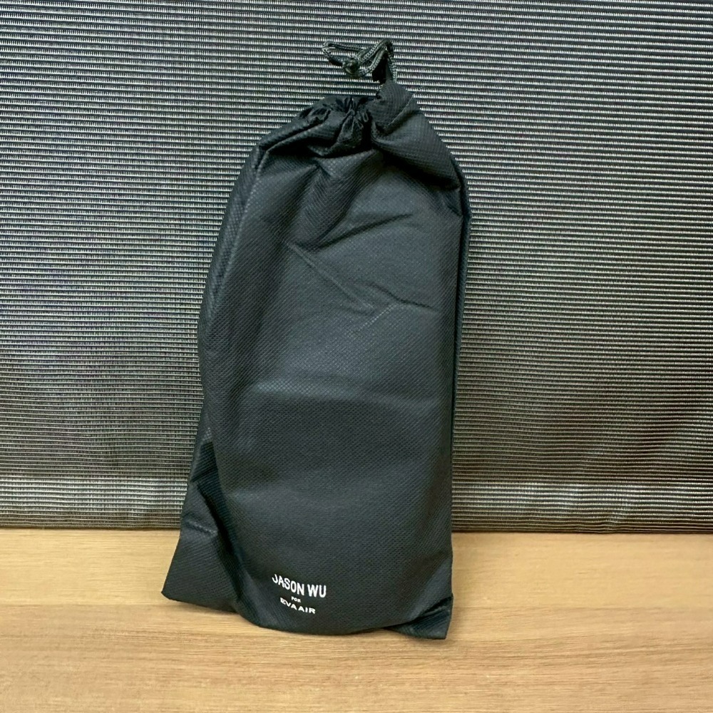 澳門CONRAD 男女各一