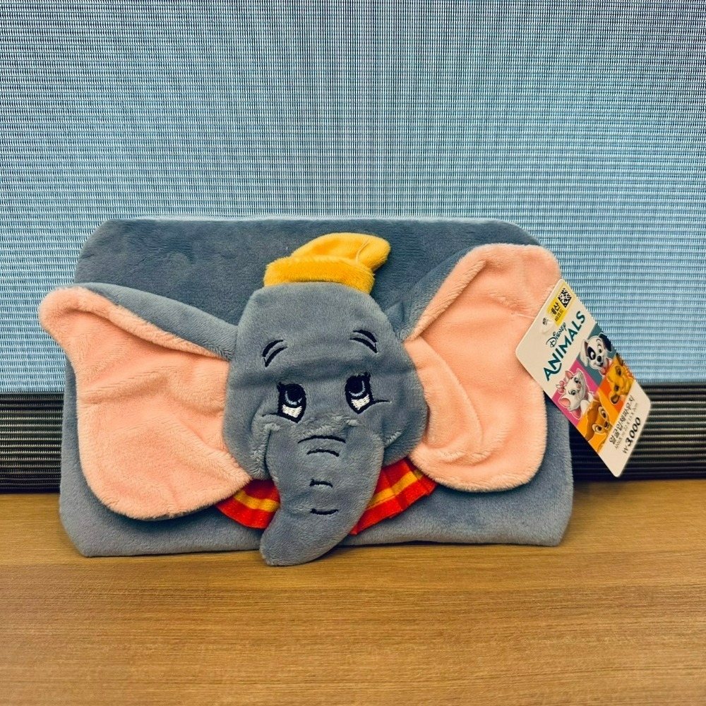 韓國大創 Daiso 迪士尼 小飛象 絨毛 立體收納包 化妝包 平板包 多用途收納包-規格圖10