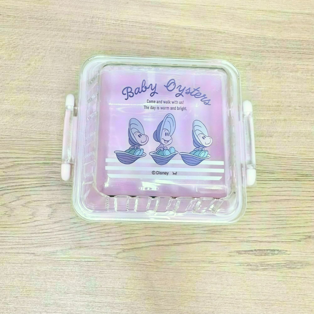 日本 Seria 百元商店 迪士尼 牡蠣寶寶 小物收納 透明收納包 拉鍊袋 小方巾 水杯 水瓶 貼紙 磁鐵 夾子 資料夾-規格圖11
