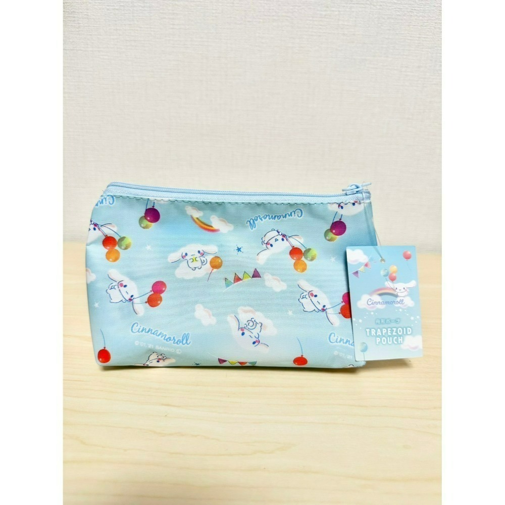 日本大創 Daiso 三麗鷗 Sanrio 化妝包 拉鍊包 拉鍊袋 收納包 防水包-規格圖6