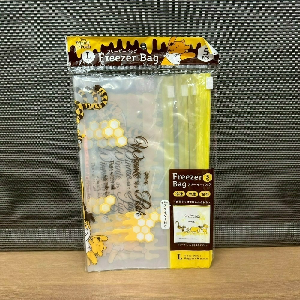 日本 百元商店 大創 Seria 維尼 小物 拉鍊包 洗衣袋 模具 野餐墊 風扇罩 水壺套 夾鏈袋 冷水瓶 濾茶器 杯蓋-規格圖11