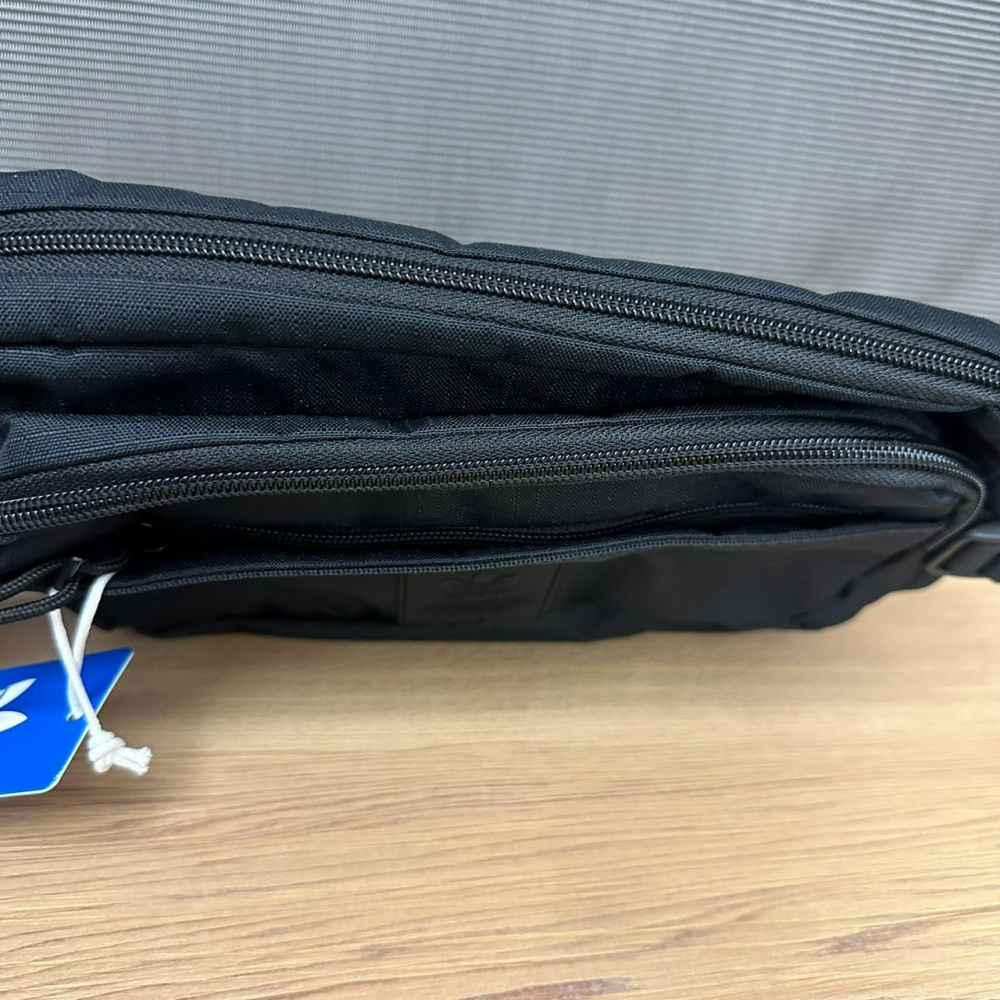 美國 adidas 方形 黑色 斜背包 Rectangle 2.0-細節圖5