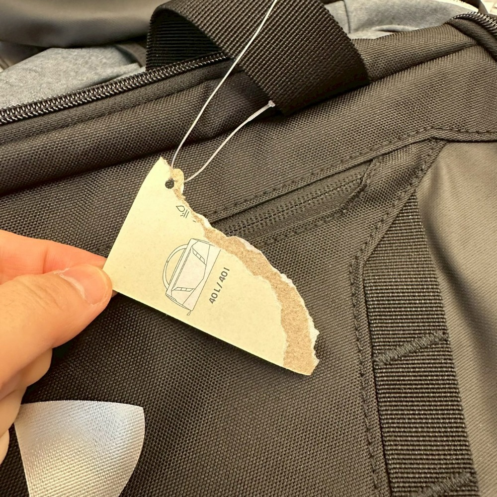 [吊牌損壞] 小 40L 黑色