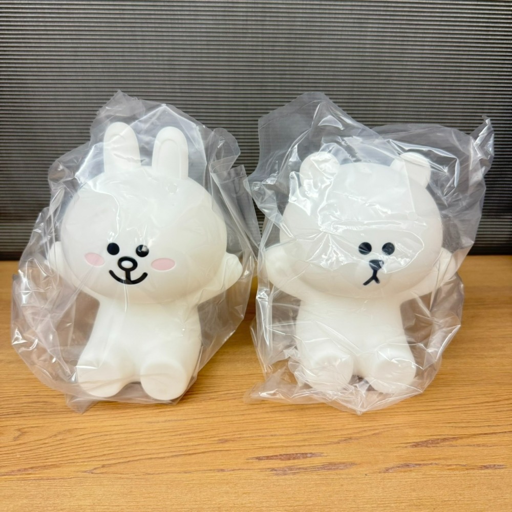LINE FRIENDS HUG ME 充電式 拍拍燈 LED燈 公仔燈 檯燈 熊大 兔兔-細節圖2