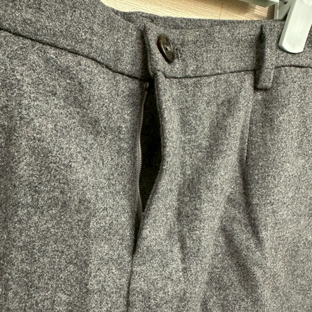 <二手> Uniqlo 灰色秋冬羊毛混紡法蘭絨短褲 61cm 135703-細節圖6