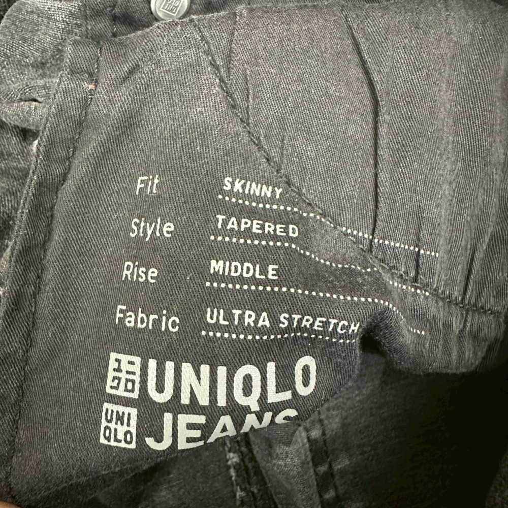 <二手> Uniqlo 黑色 中腰 特級彈性牛仔褲 size 24/61cm 436551-細節圖2