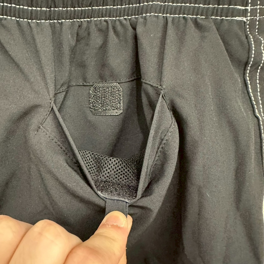 <二手> Gerry 黑色海灘褲 泳褲 size 6-細節圖3