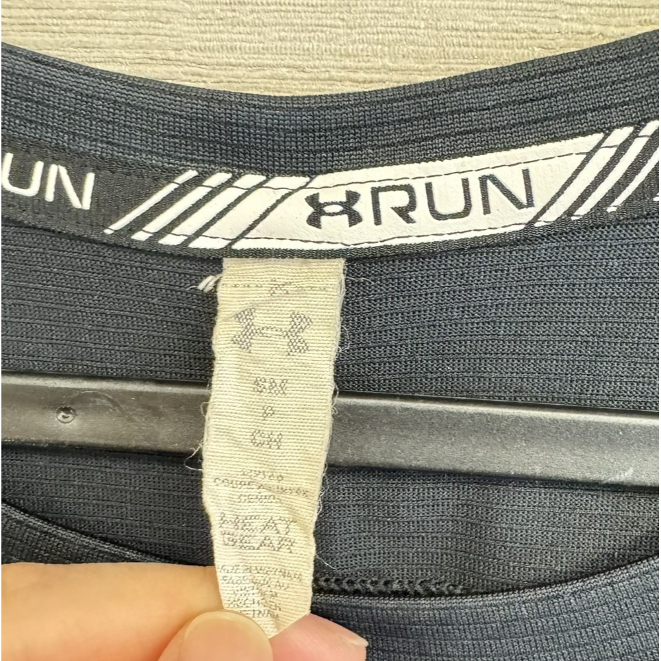 <二手> Under Armour UA 黑色透氣網眼短袖運動T恤 size XS HEAT GEAR-細節圖3
