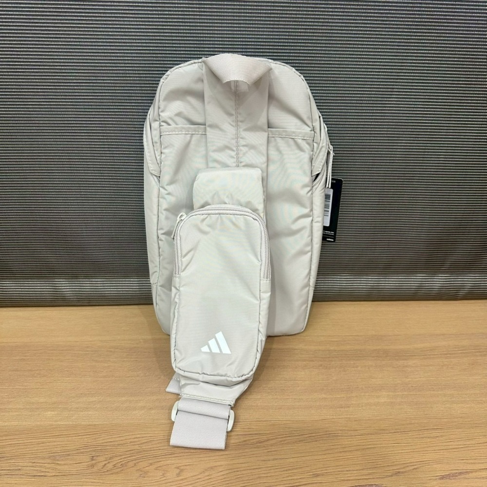 美國 adidas Essentials 2 斜背包 肩背包 胸包 米色 綠色-細節圖8