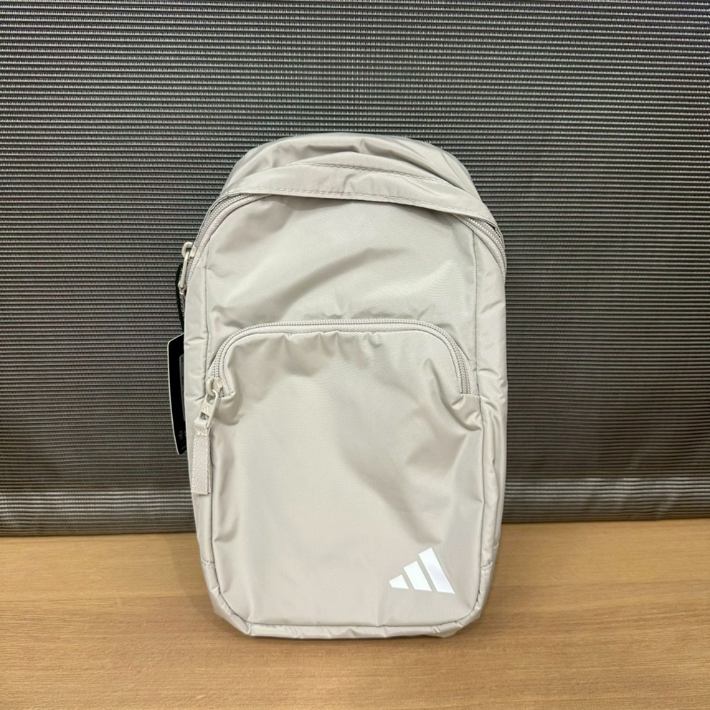 美國 adidas Essentials 2 斜背包 肩背包 胸包 米色 綠色-規格圖11