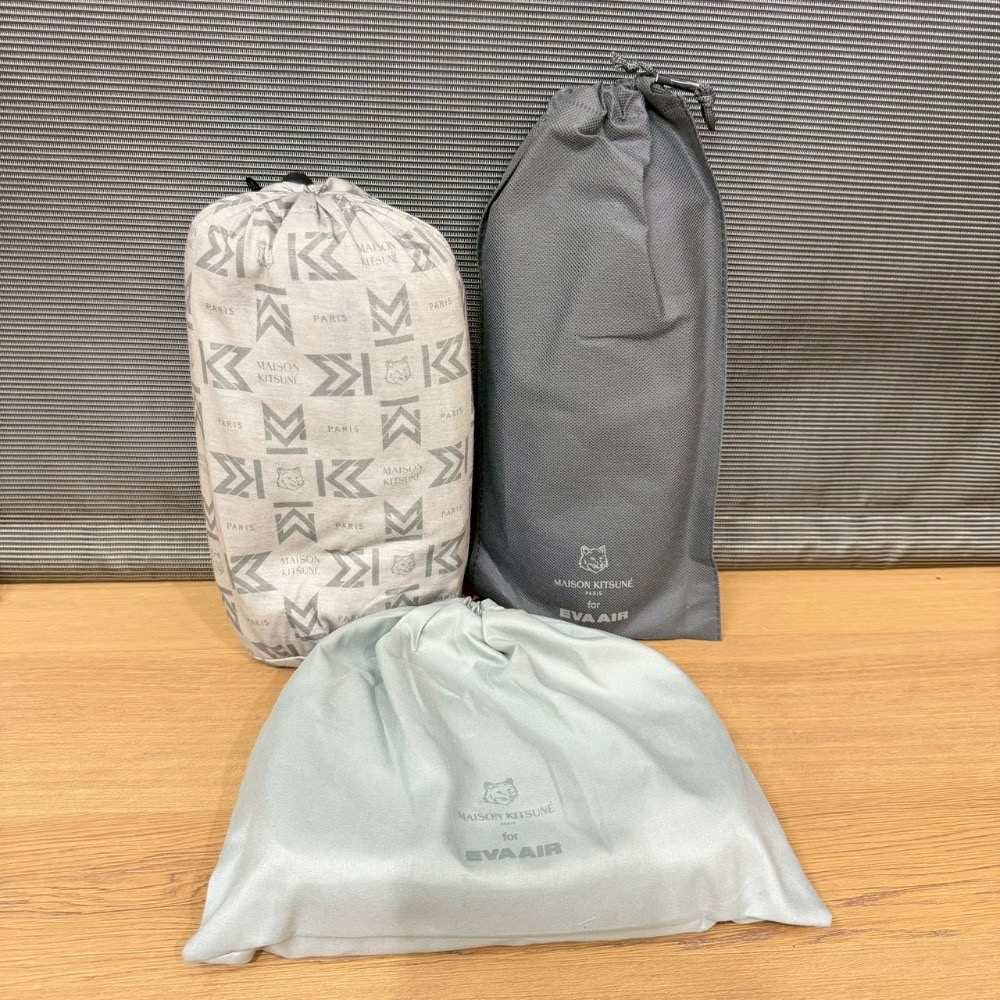 EVA air 長榮航空 Maison Kitsuné 機上用品 皇璽桂冠艙 商務艙 商務艙 睡衣 過夜包-規格圖10