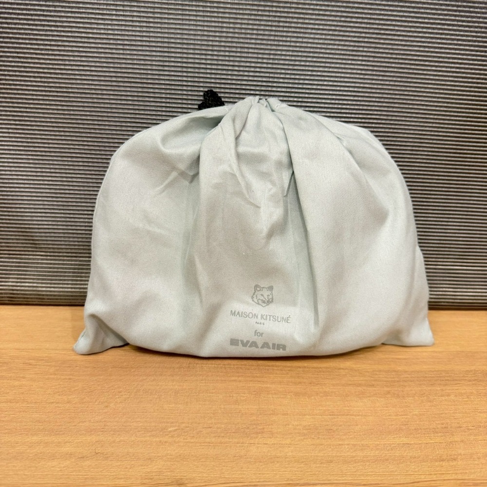 EVA air 長榮航空 Maison Kitsuné 機上用品 皇璽桂冠艙 商務艙 商務艙 睡衣 過夜包-規格圖10
