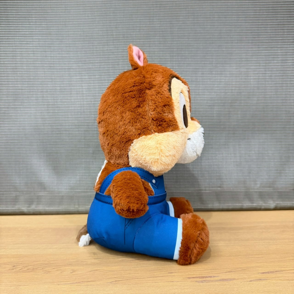 日本 Furyu 迪士尼 Disney Merry Creation 景品 奇奇 吊帶褲 絨毛玩偶 絨毛娃娃 奇奇蒂蒂-細節圖2