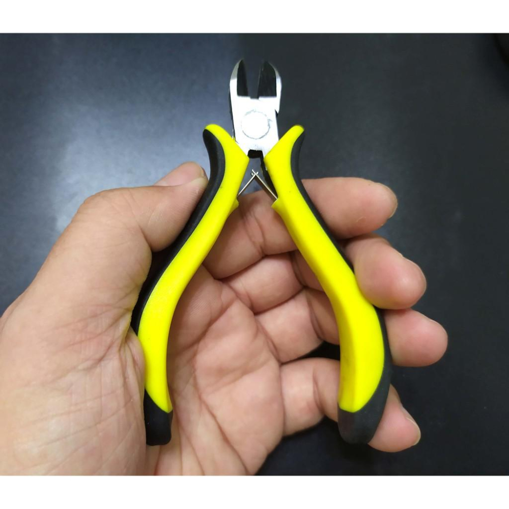 【3戶居小舖】迷你鉗子 老虎鉗 手工鉗子4.5吋尖嘴鉗 鋼絲鉗 老虎鉗 斜口鉗 小型手工具 模型工具-細節圖5