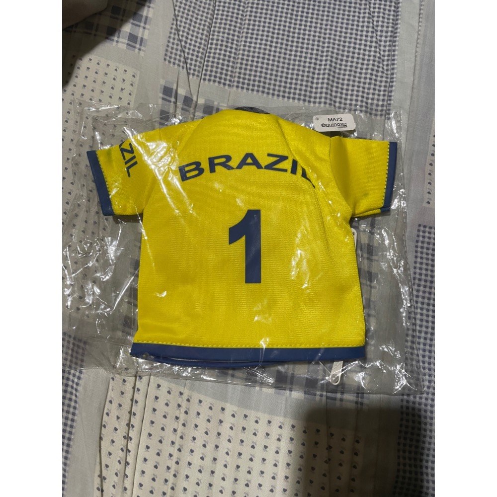 世足 巴西隊 Brazil 足球 吊飾 錢包 世界盃足球賽    全新未用    尺寸：23 x18 cm-細節圖2
