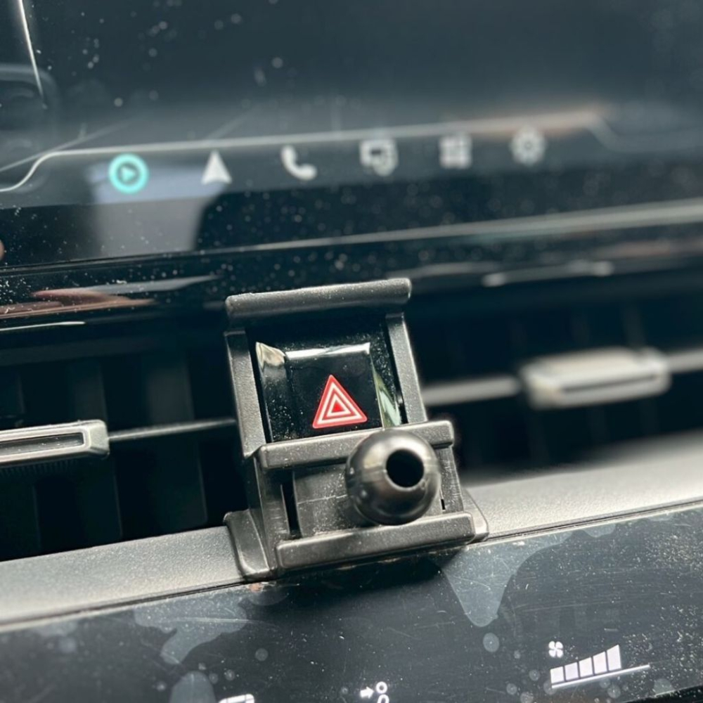 Corolla Cross 專用手機架 雙閃位配件 altis 12代 不擋出風口配件 車用手機架 手機架配件-細節圖3