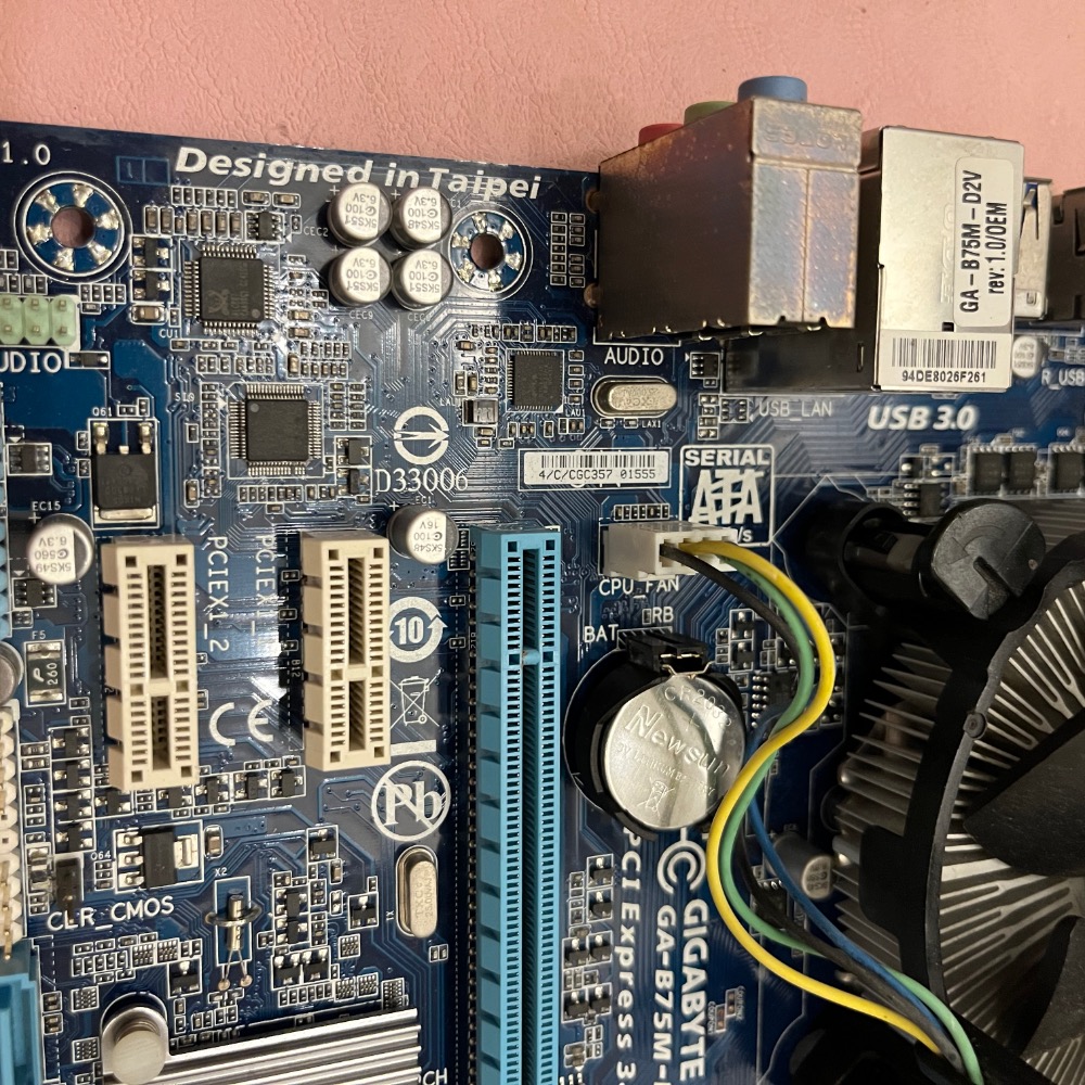 二手CPU+MB:i5 3470+技嘉B75m-D2V，功能正常，保固七天！售出不退！桃園可以面交！-細節圖2