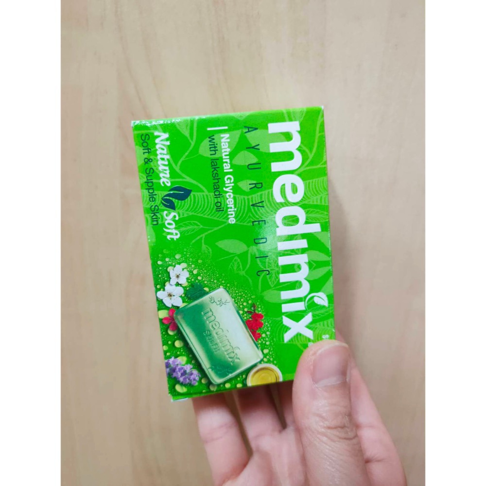 印度MEDIMIX 綠寶石皇室藥草浴 香皂 美肌皂 125g 深綠色草本美肌/淺綠寶貝美肌/橘色檀香美肌 洗臉洗澡都可以-細節圖3