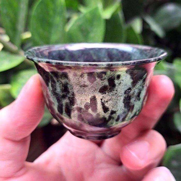 台灣墨玉 花蓮墨玉  墨玉茶杯 墨玉杯 蛇紋岩 杯子 茶 泡茶 茶器 功夫杯 供杯 天然玉石杯 紀念品-細節圖2