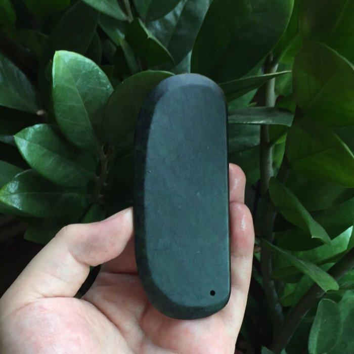 台灣墨玉 天然花蓮墨玉 天然磁性 臉部 肩頸 四肢 全身 穴道 厚切紓壓刮痧板 墨玉刮痧板 花蓮墨玉刮痧板-細節圖3