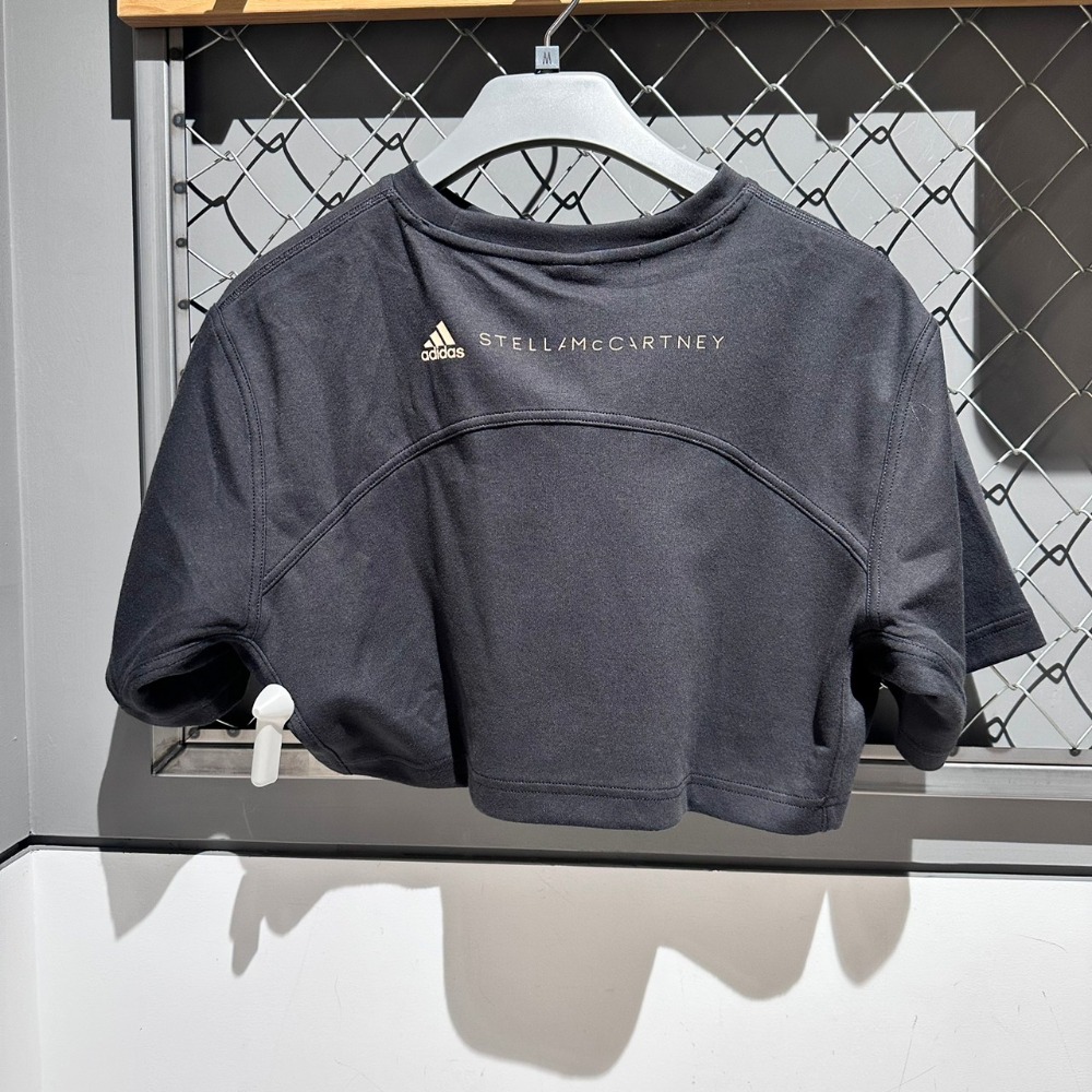 𝓑&𝓦現貨免運 GV5097  Adidas aSMC CROP 女短版 短袖上衣-細節圖4