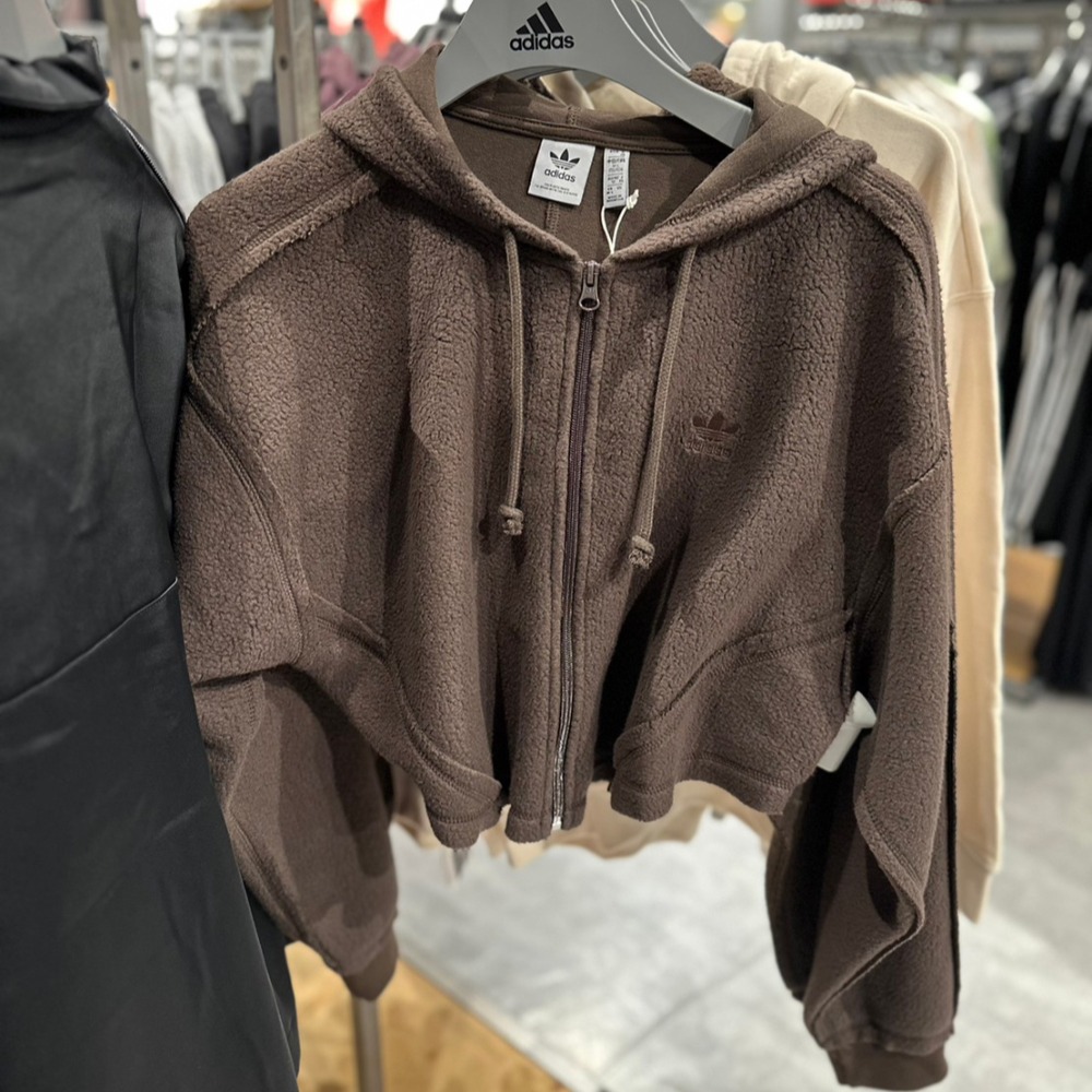 Adidas 女 短版連帽外套  抓毛絨 棕色 HL9141-細節圖2
