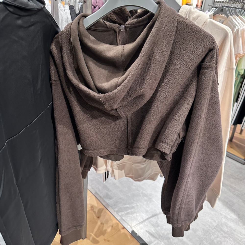 Adidas 女 短版連帽外套  抓毛絨 棕色 HL9141-細節圖3