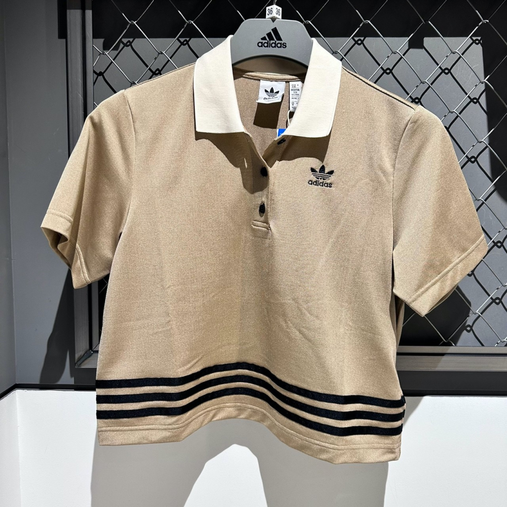 𝓑&𝓦現貨免運 IK7850  Adidas ADICOLOR 70S 女短袖POLO衫-細節圖2