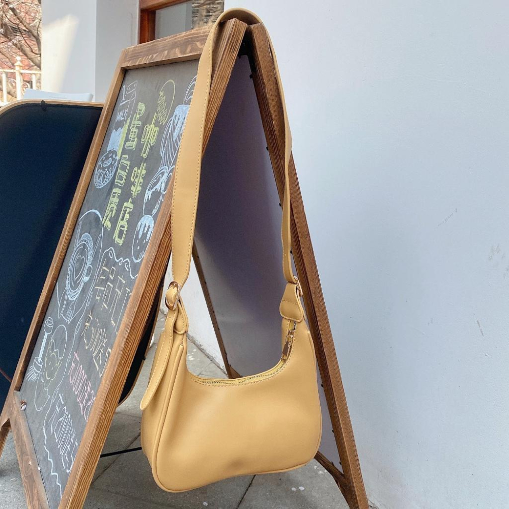 【叭啥貨-現貨秒出🚀】2023簡約百搭手提包，月牙單肩斜跨包，復古餃子包，潮流百搭手提包-細節圖5