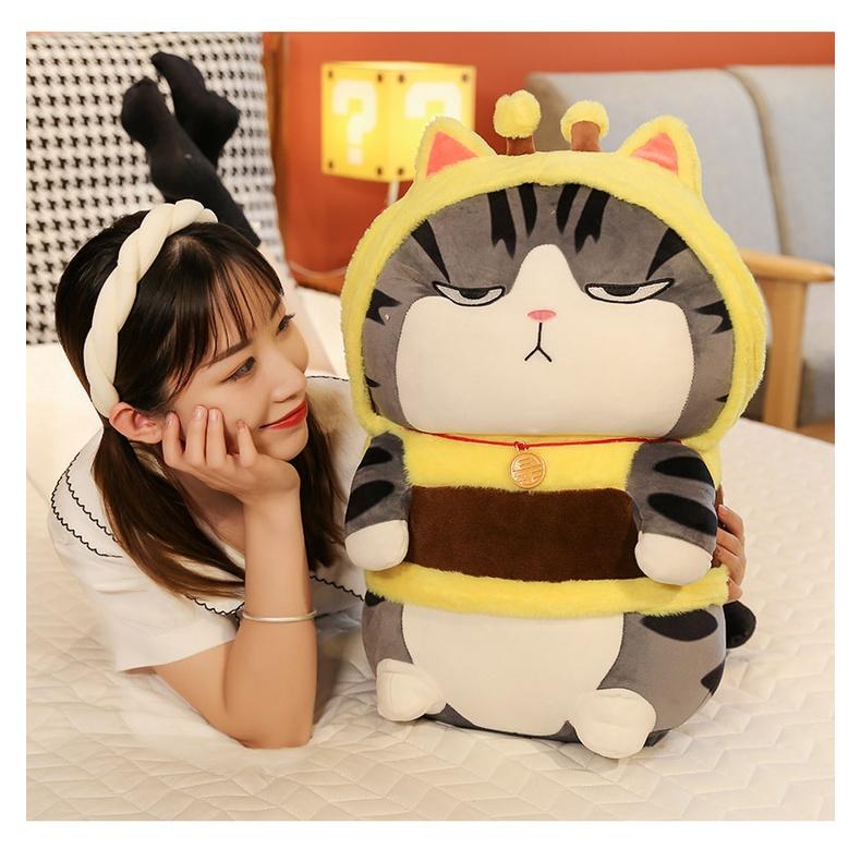 【叭啥貨-現貨秒出🚀】網紅爆款毛絨玩具、吾皇巴扎黑公仔、抖音同款蜜蜂變身公仔、聖誕禮物/交換禮物布娃娃-細節圖5