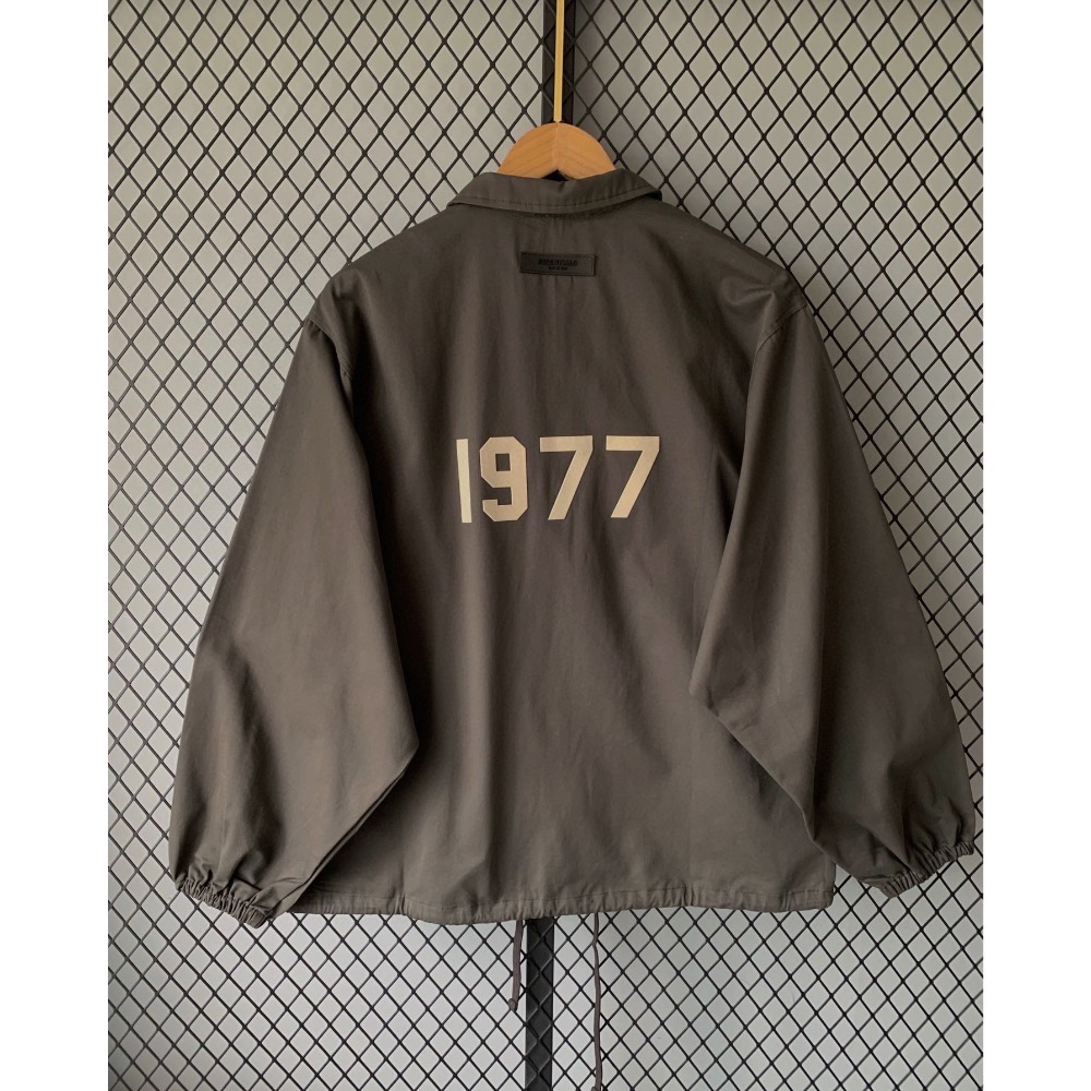 【Bro Closet】 FOG  ESSENTIALS  植絨1977麂皮教練薄夾克 潮流 型男穿搭-細節圖2