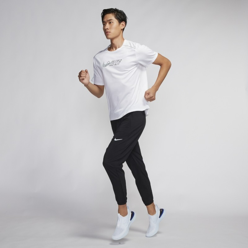 [W.T代購][現貨] Nike Essential 跑步 運動 腳踝 拉鍊 彈性 排汗 反光 長褲 薄長褲-細節圖2
