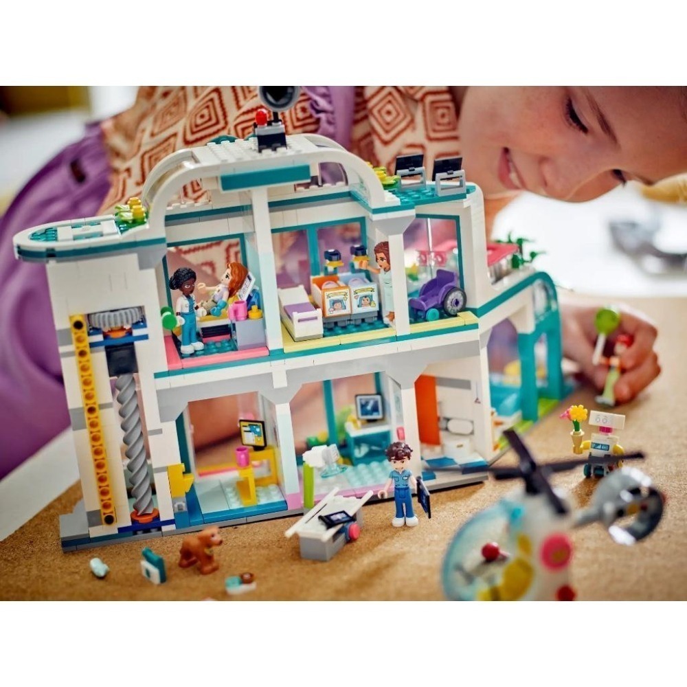 ［想樂］全新 樂高 LEGO 42621 Friends 好朋友 心湖城醫院 (盒損)-細節圖9