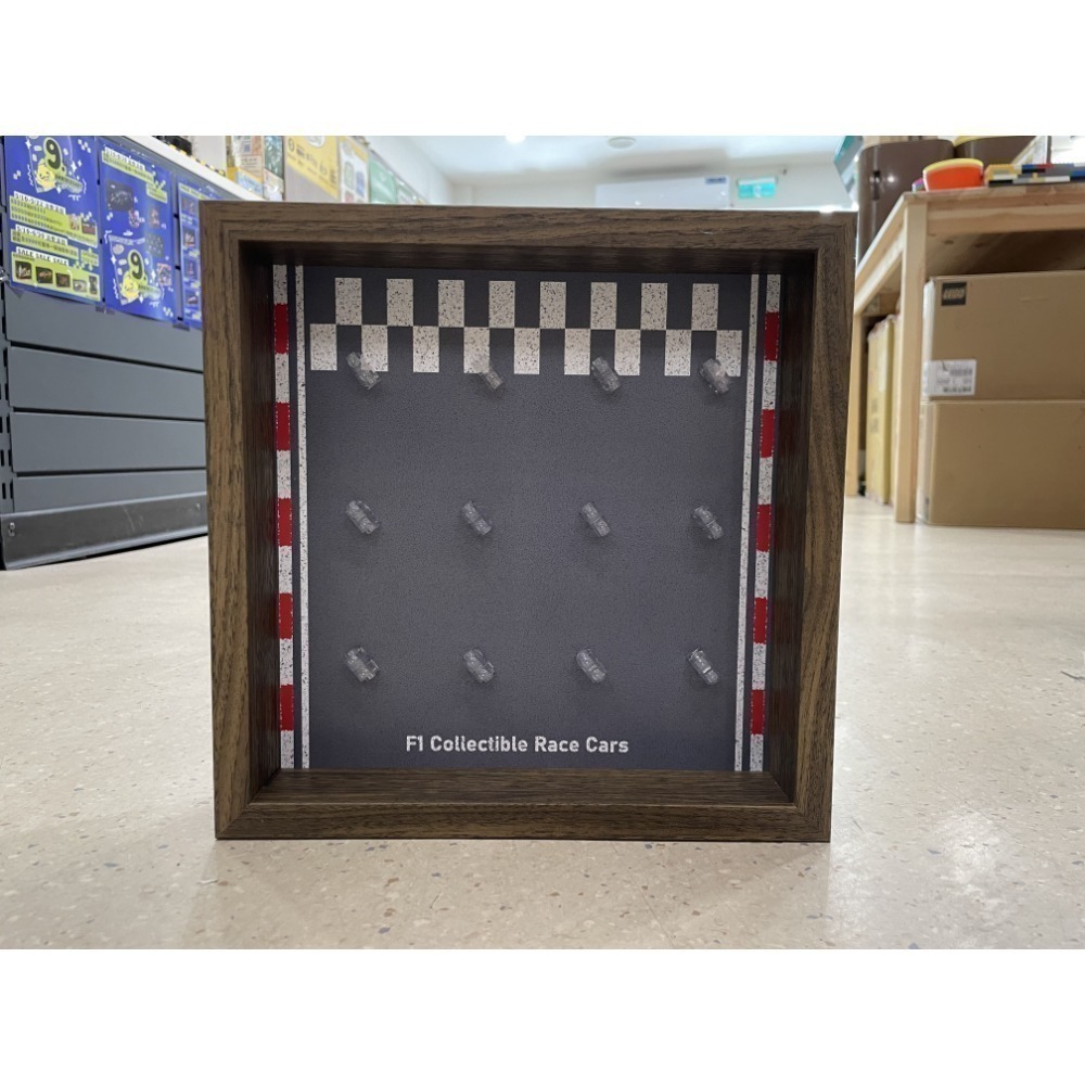 ［想樂］全新 樂高 LEGO 71049 F1 賽車 收藏賽車抽抽盒 (一套12隻) 展示框-規格圖7