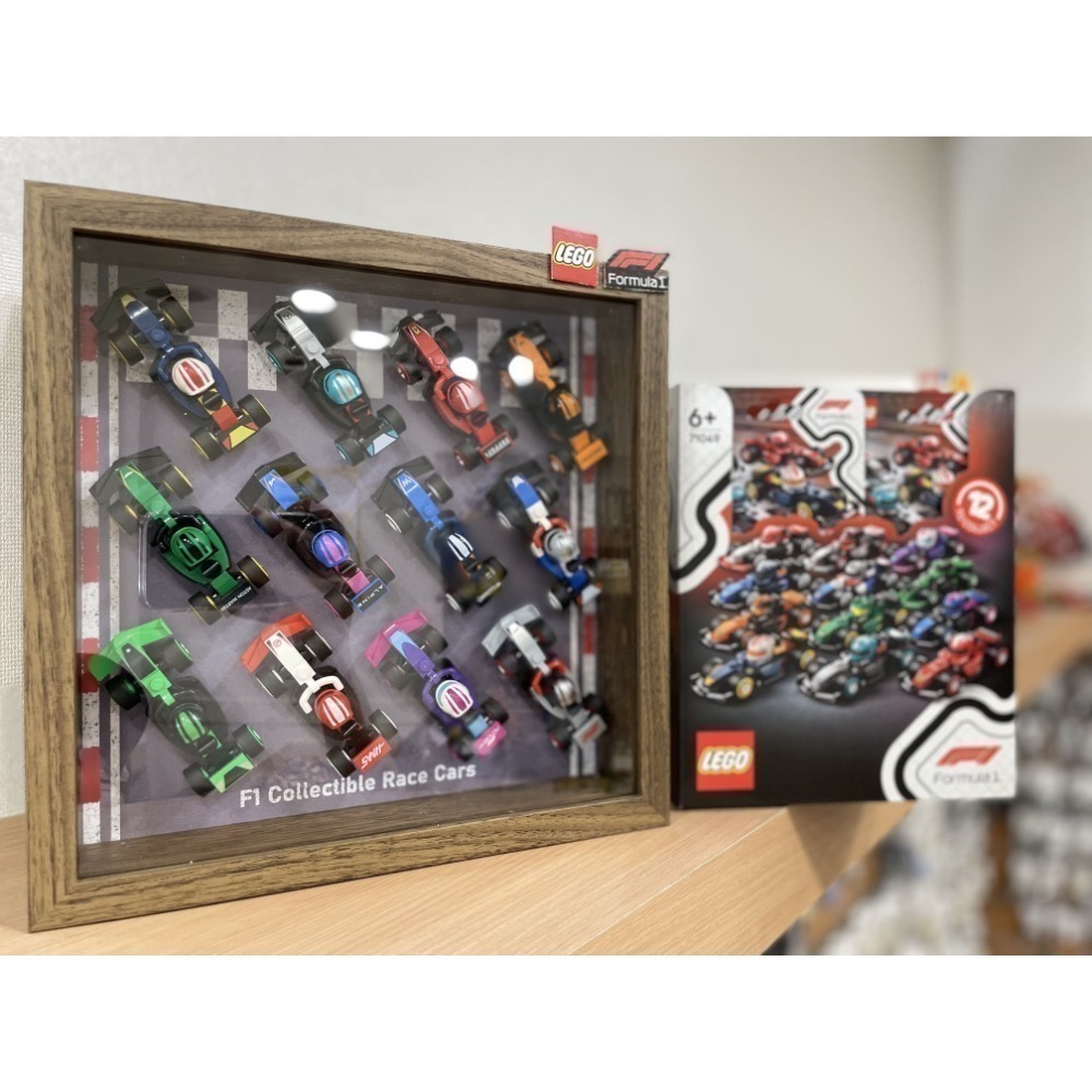 71049 一套12隻加人偶框(含車