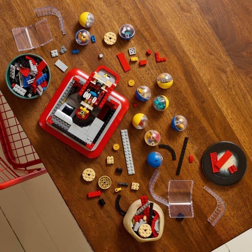 ［想樂］全新 樂高 LEGO 21358 Ideas #66 人偶扭蛋機-細節圖8