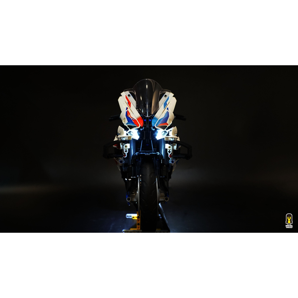 ［想樂］ [不含積木]  WBS 樂光 42130 BMW 重機 專用燈組 紙片燈 樂光燈 專用防塵盒 展示盒 壓克力-細節圖2