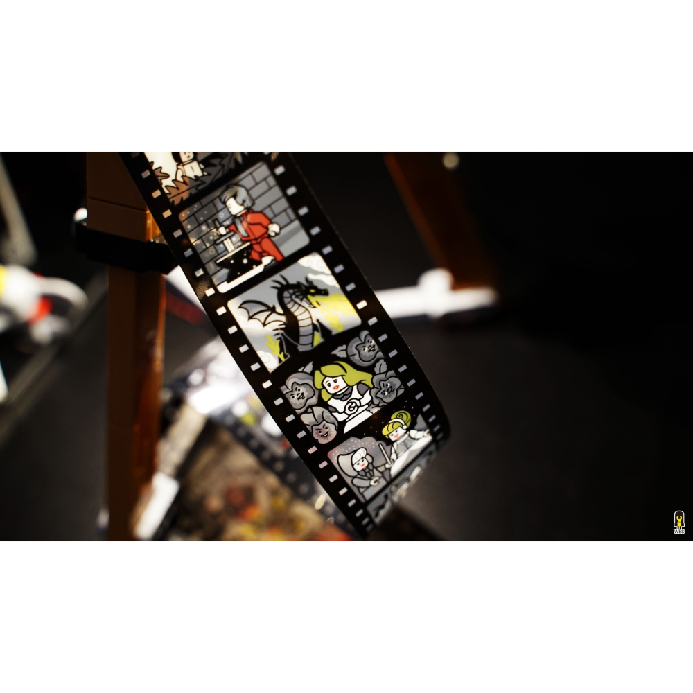 ［想樂］ [不含積木]  WBS 樂光 43230復古式電影攝影機 專用燈組 紙片燈 樂光燈 專用防塵盒 展示盒 壓克力-細節圖3