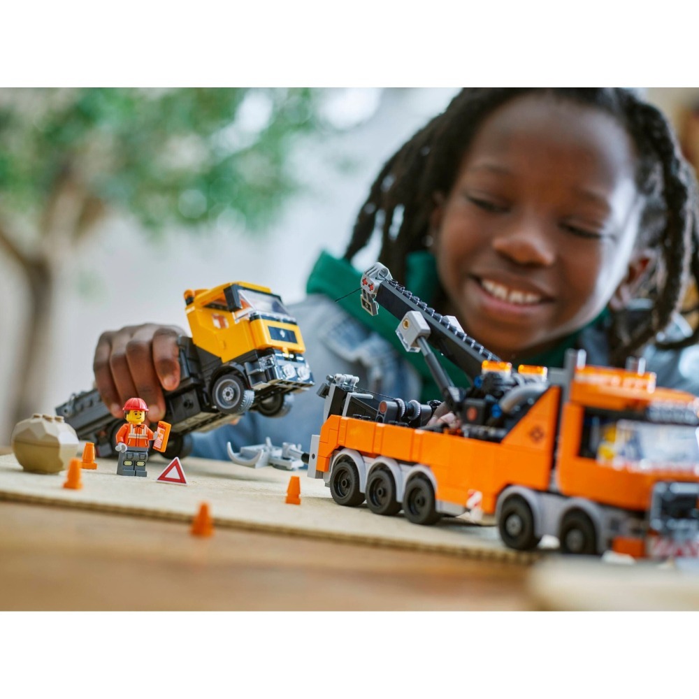 ［想樂］全新 樂高 LEGO 60467 City 城市 配備起重機的重型道路救援拖吊車-細節圖9